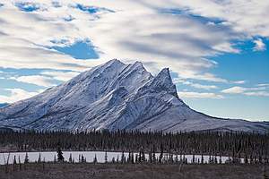 Mount Sukakpak brooks range