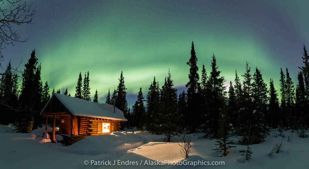 Aurora panorama. Canon 5 D Mark III, Tamron 15-30mm F/2.8, 8 sec @ f/2.8, ISO 2500.